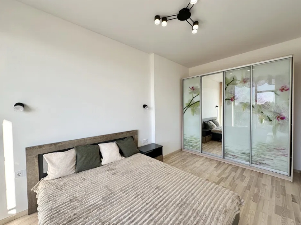 продажа однокомнатной квартиры номер A-173859 в Приморском районе, фото номер 13